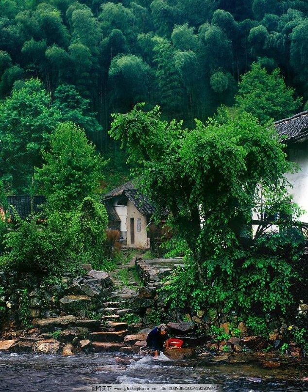 洛阳亲友如相问出自王昌龄的哪首诗